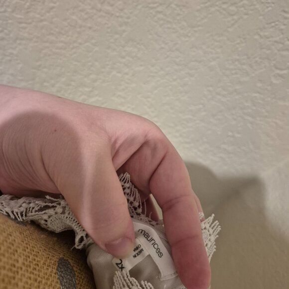 SALE DELETING 6/30 Maurices Cream Lace Tank - Picture 4 of 4